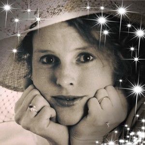 Meet your Posher, Angelique